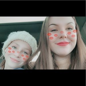 Meet your Posher, Casey